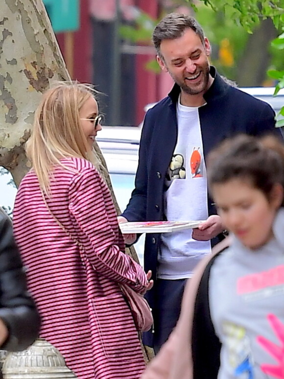 BRYLLUP: Etter at Jennifer Lawrence og kjæresten Cooke Maroney ble observert ved rådhuset i New York, begynte ryktene om et hemmelig bryllup å svirre. Foto: NTB Scanpix BRYLLUP: Etter at Jennifer Lawrence og kjæresten Cooke Maroney ble observert ved rådhuset i New York, begynte ryktene om et hemmelig bryllup å svirre. Foto: NTB Scanpix